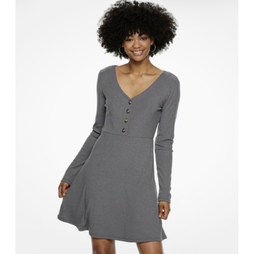 Chelsea & Violet Gray Ribbed V-Neck Button Front Fit and Flare Dress Large NWT
